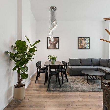 The Tieckstr Loft For Up To 7 People With 2 Bathrooms Berlin Eksteriør billede